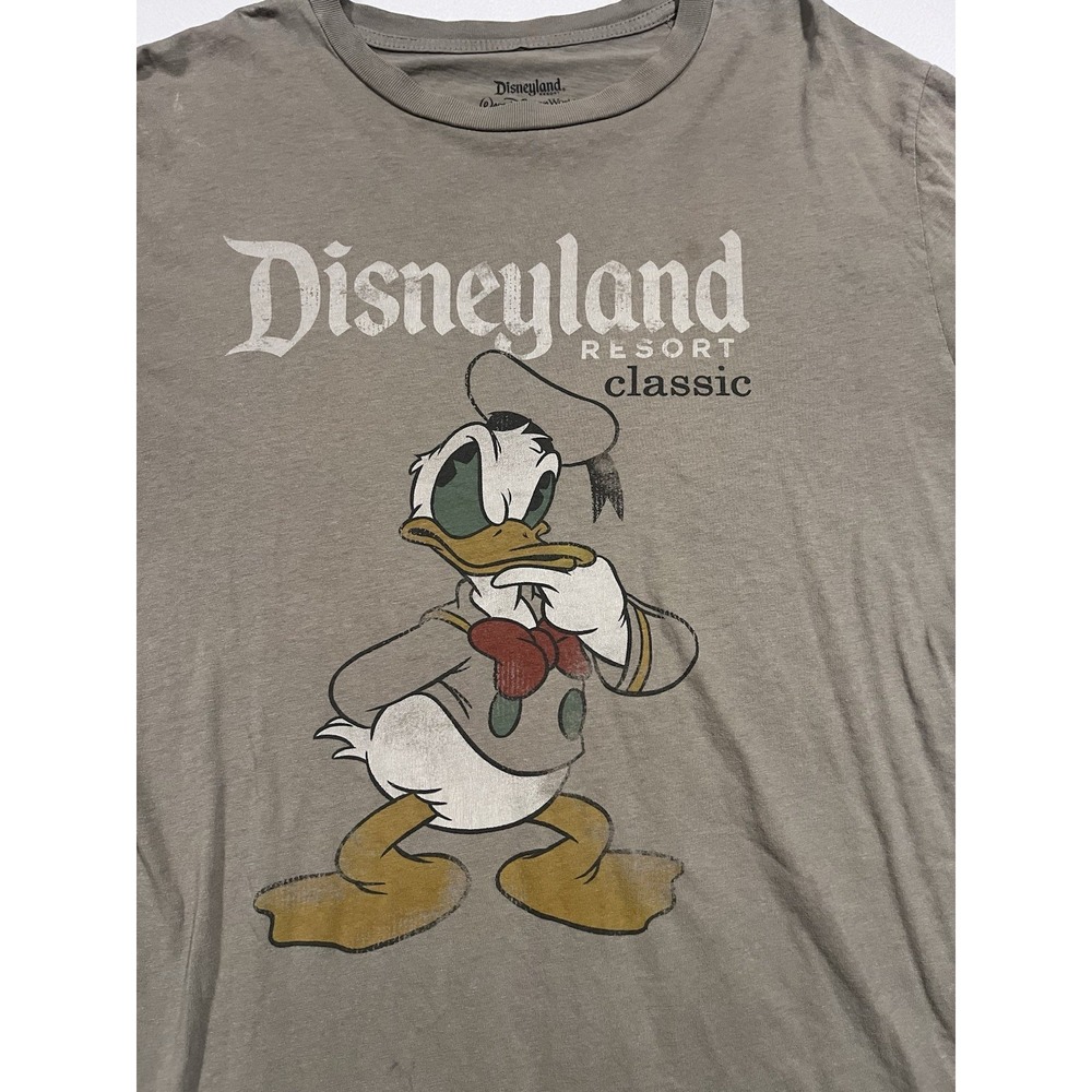 Disneyland Donald Duck T Shirt Olive Green Size Medium Short Sleeve Disney Parks - Picture 2 of 4